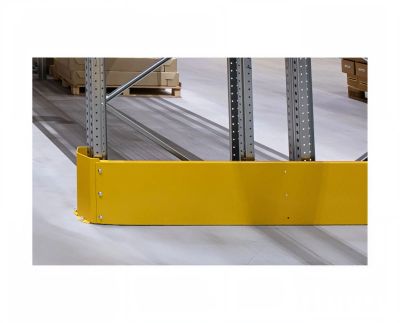 Impact protection for pallet shelf end