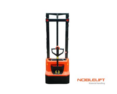Noblelift stacking truck PSE