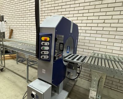 Robopac Compacta wrapping machine