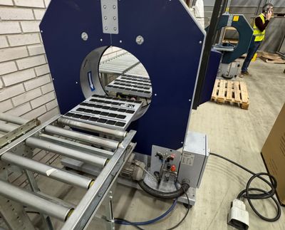 Robopac Compacta wrapping machine
