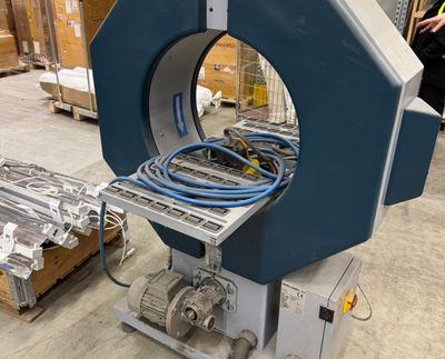 Robopac Compacta wrapping machine