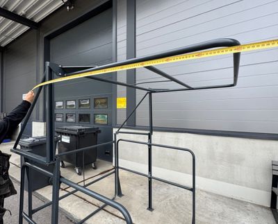 Tipping gate